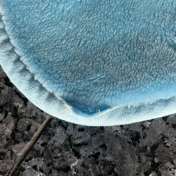 Thick vintage baby blanket Bear and dog with balloons butterflies and flowers - Picture 3 of 4